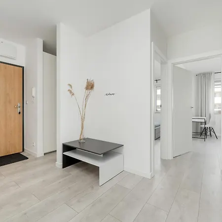 Miedziana Bright With Balcony & Parking By Renters Wrocław