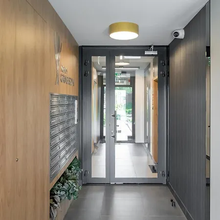 Miedziana Bright With Balcony & Parking By Renters Appartement *