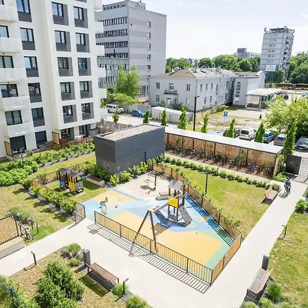 Miedziana Bright With Balcony & Parking By Renters Appartement